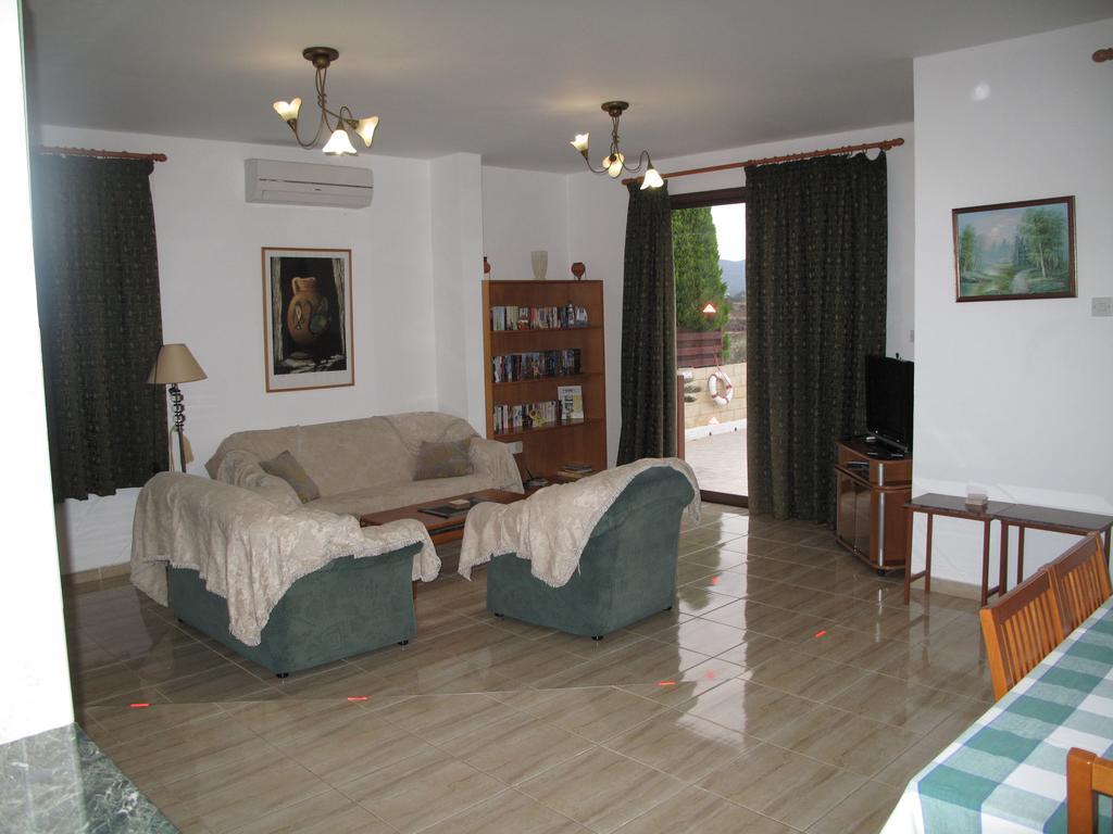 Chriseleni Latchi Villas Polis Exterior photo